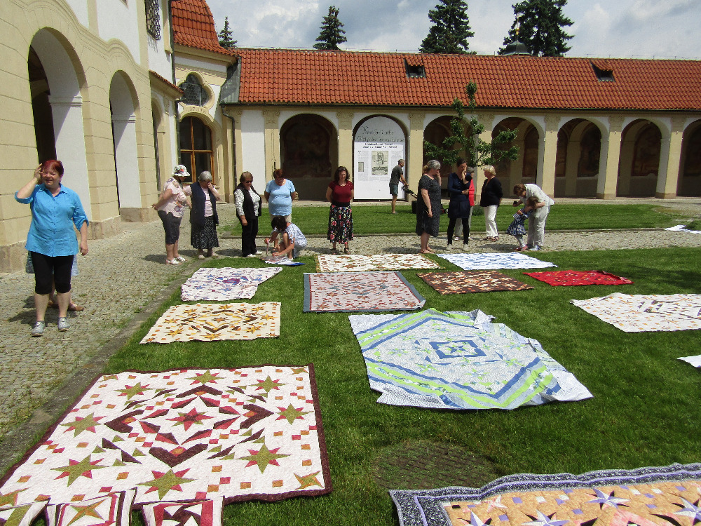 02_NaVystavachAkcich_10